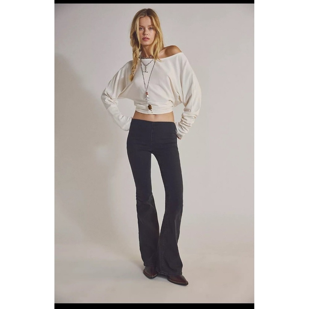 We The Free People Penny Pull-On Flare Jeans Pants 28 womans
